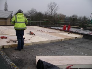 Squash Court Roofing work Feb 2013 003